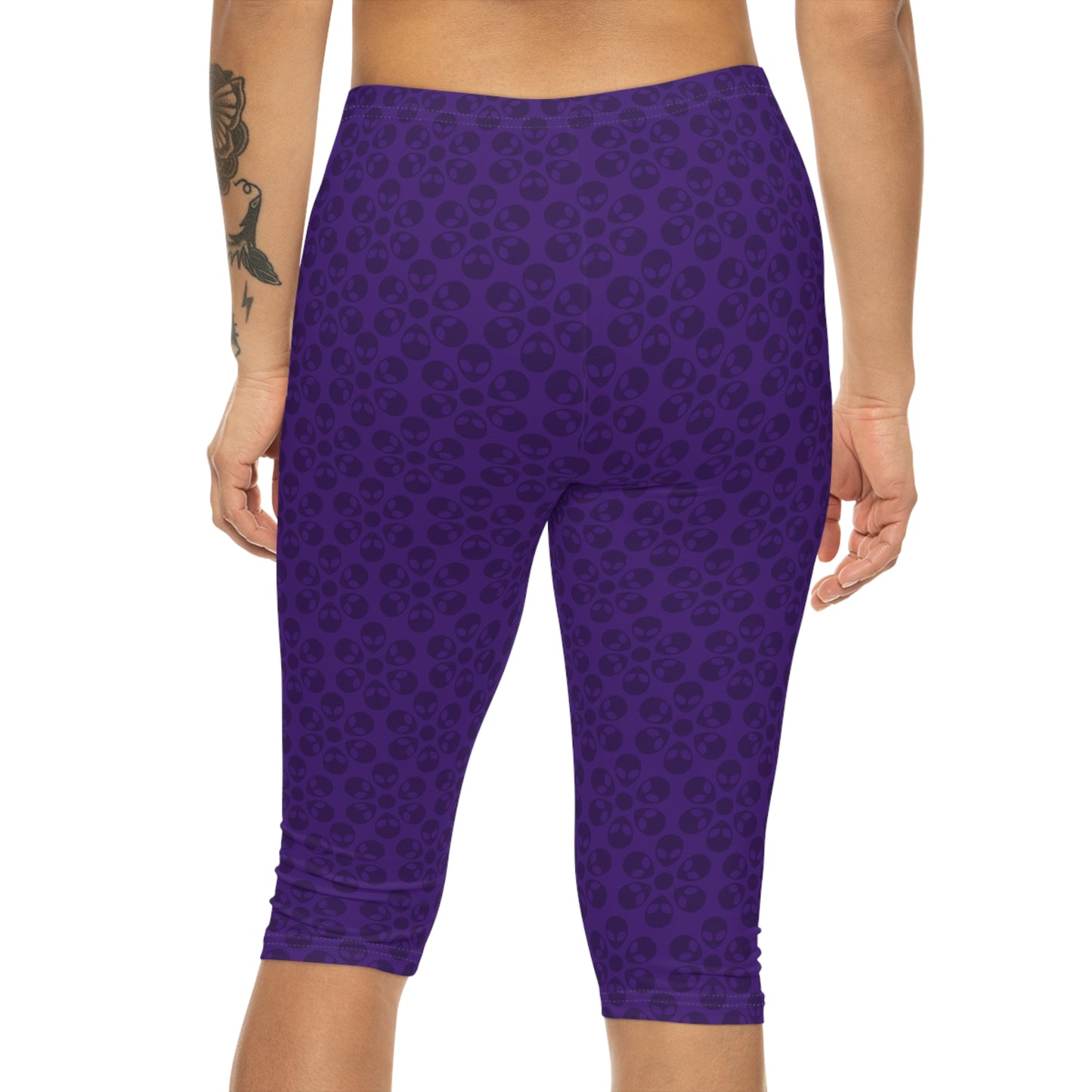 Women’s Capri Leggings Alien Flowers Purple