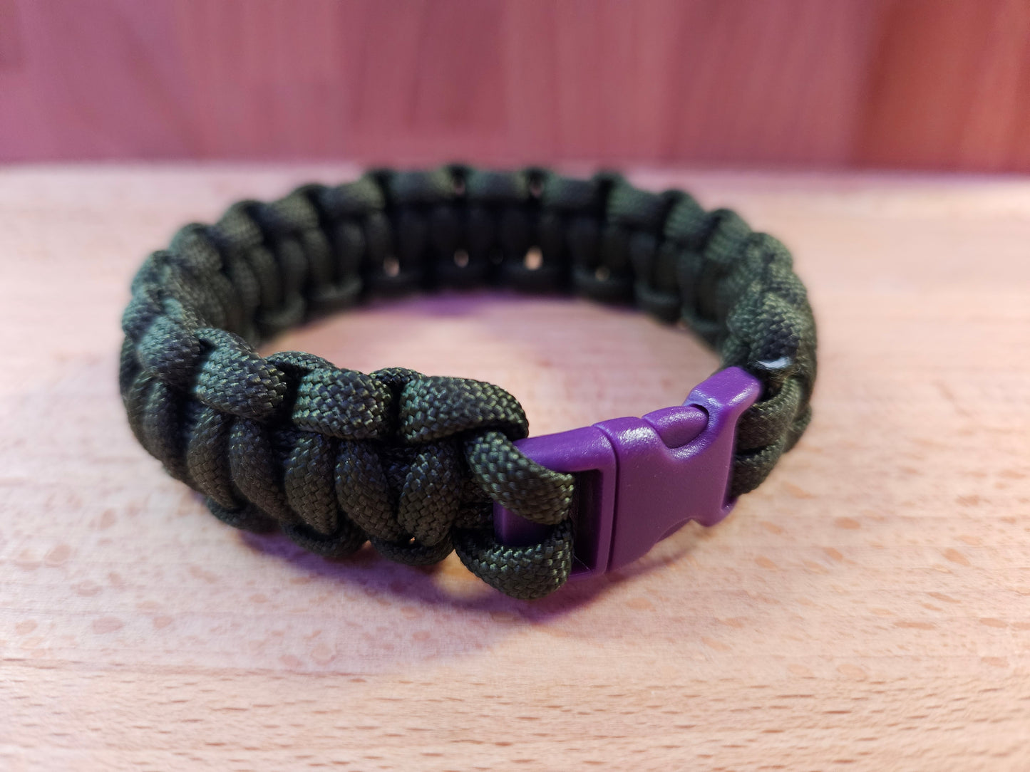 Handmade 550 Paracord Bracelet - Micro Buckle - Army Green