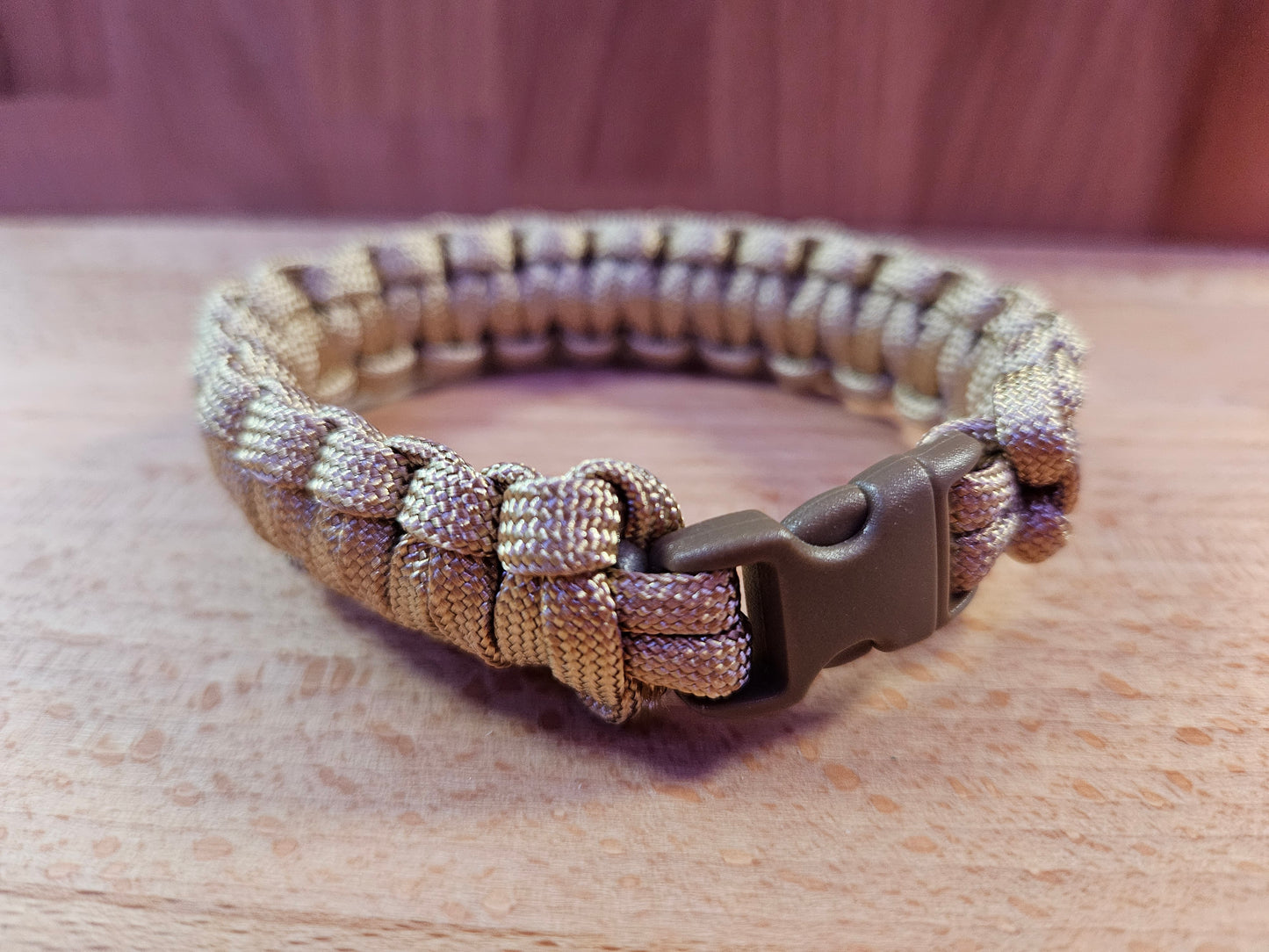 Handmade 550 Paracord Bracelet - Micro Buckle - Tan
