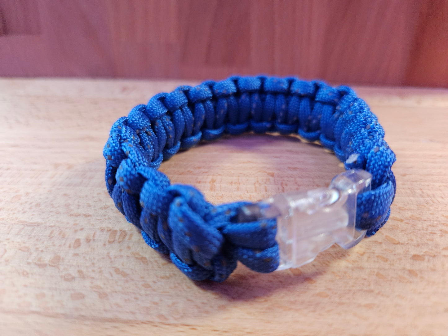 Handmade 550 Paracord Bracelet - Clear Micro Buckle - Mottled Blue