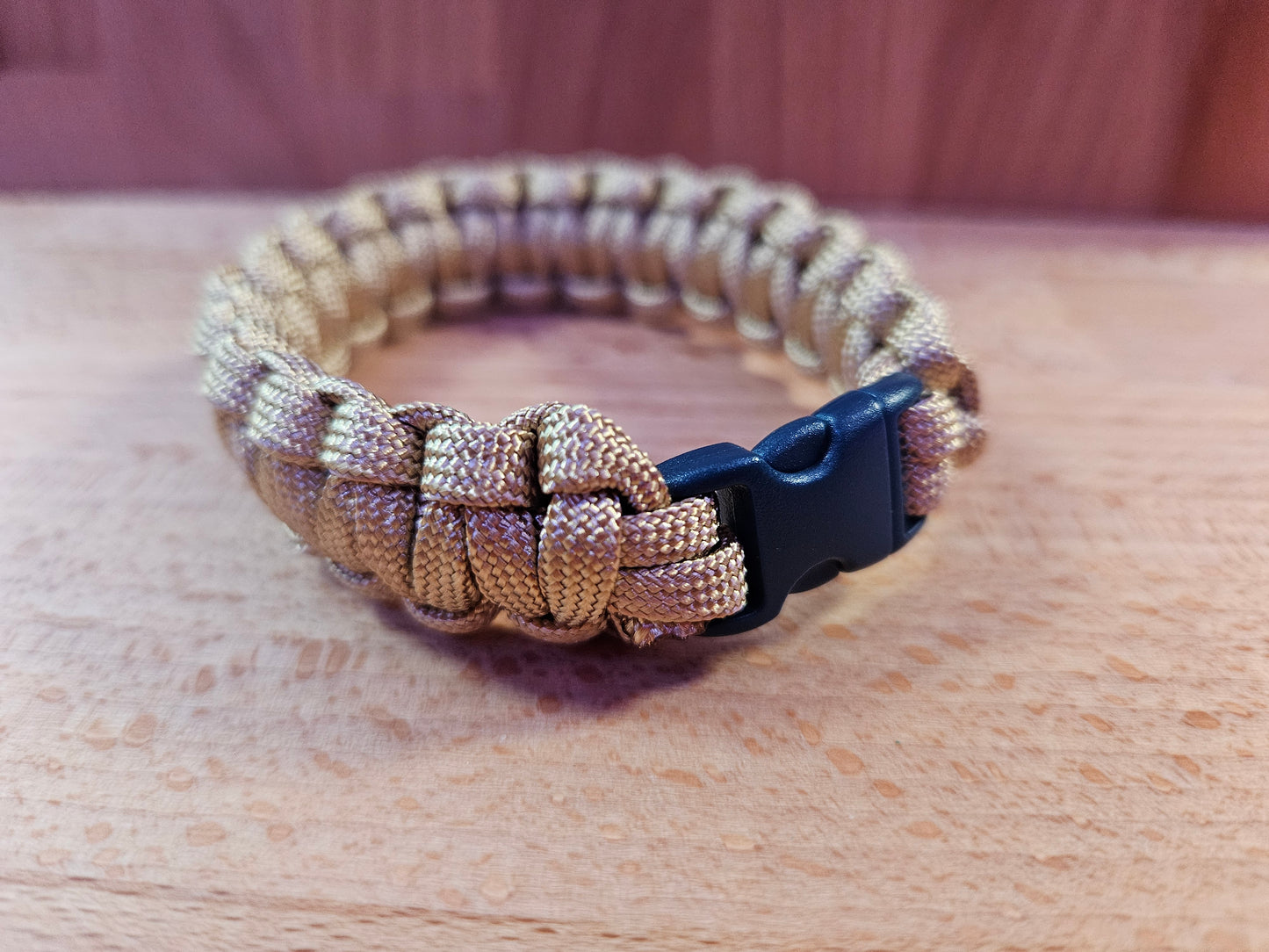 Handmade 550 Paracord Bracelet - Micro Buckle - Tan