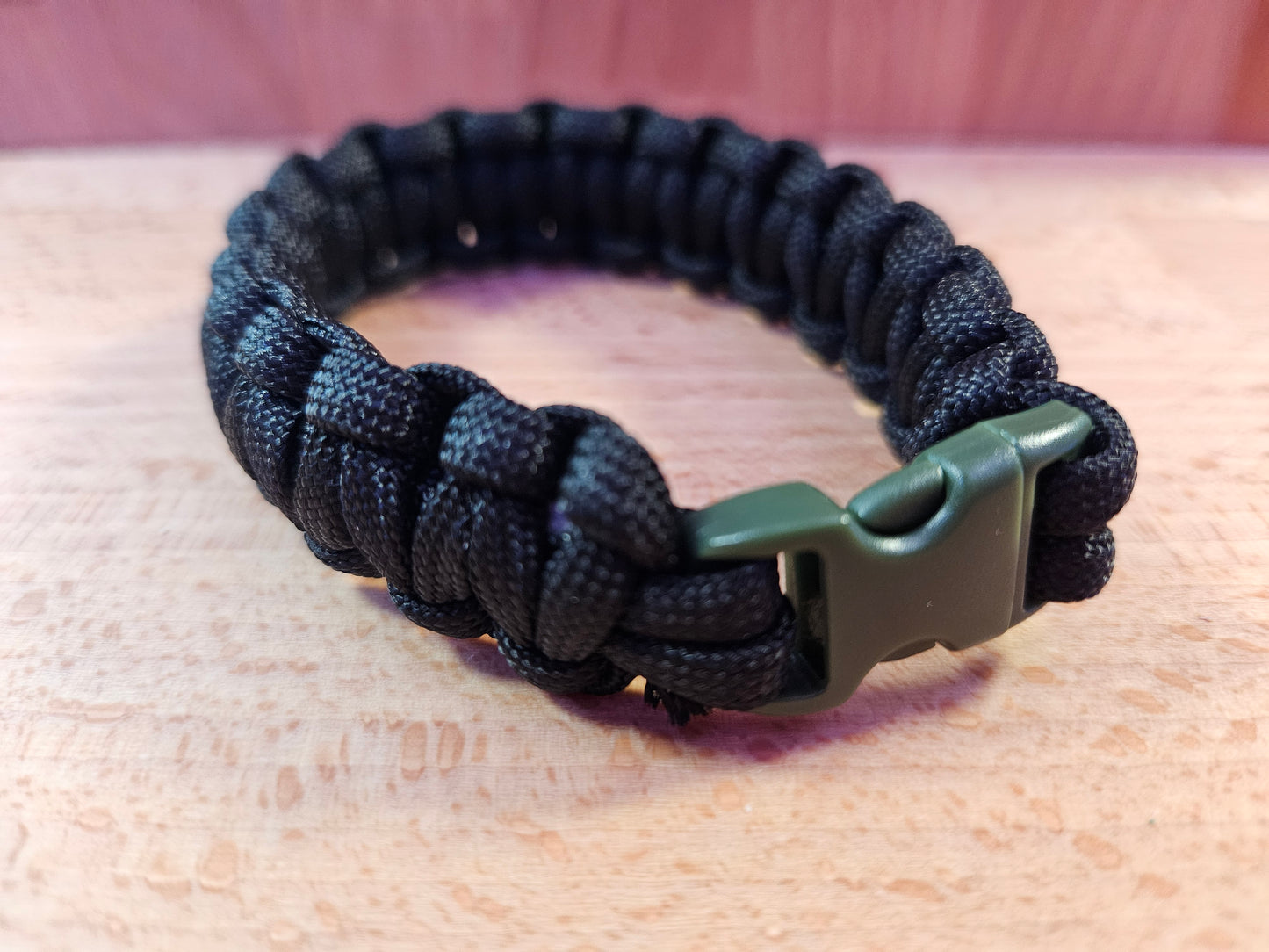 Handmade 550 Paracord Bracelet - Micro Buckle- Black