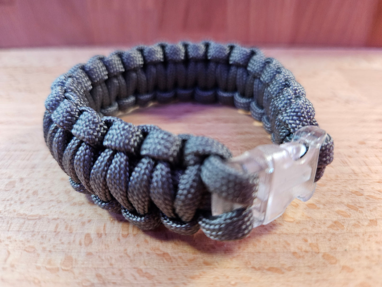 Handmade 550 Paracord Bracelet - Clear Micro Buckle - Grey