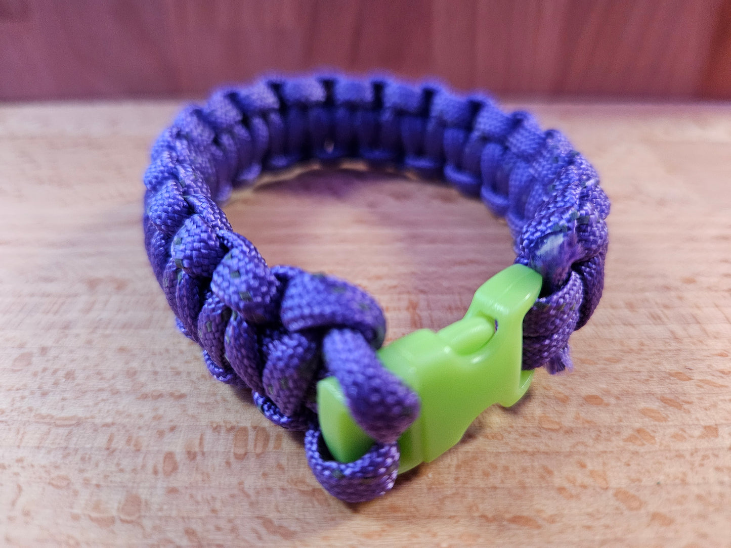 Handmade 550 Paracord Bracelet - Micro Buckle - Purple