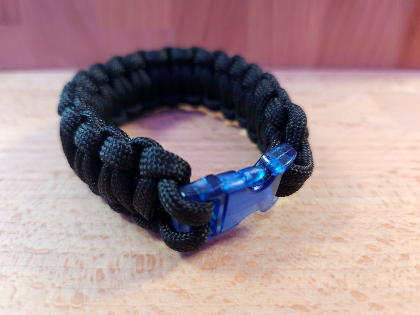 Handmade 550 Paracord Bracelet - Clear Micro Buckle - Black