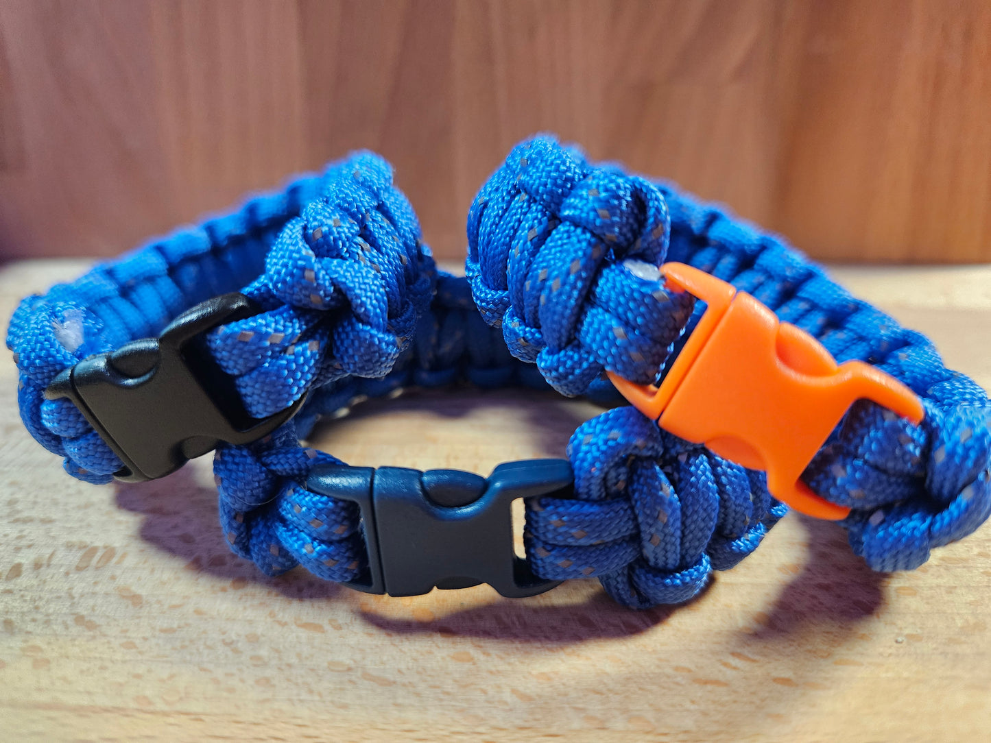 Handmade 550 Paracord Bracelet - Micro Buckle - Mottled Blue