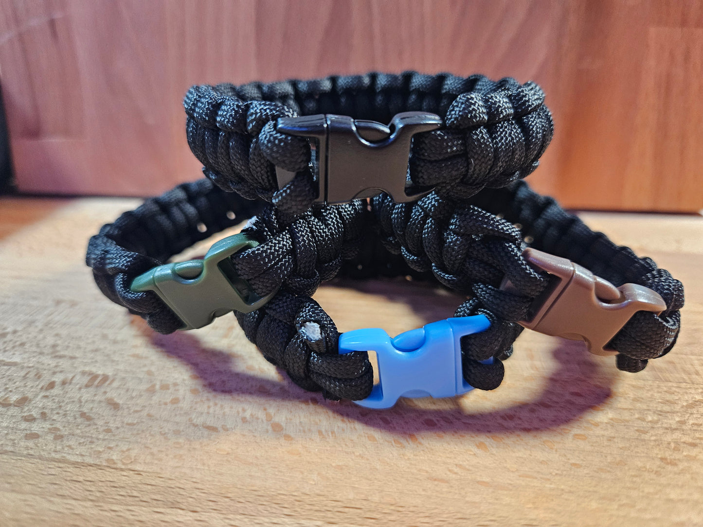 Handmade 550 Paracord Bracelet - Micro Buckle- Black