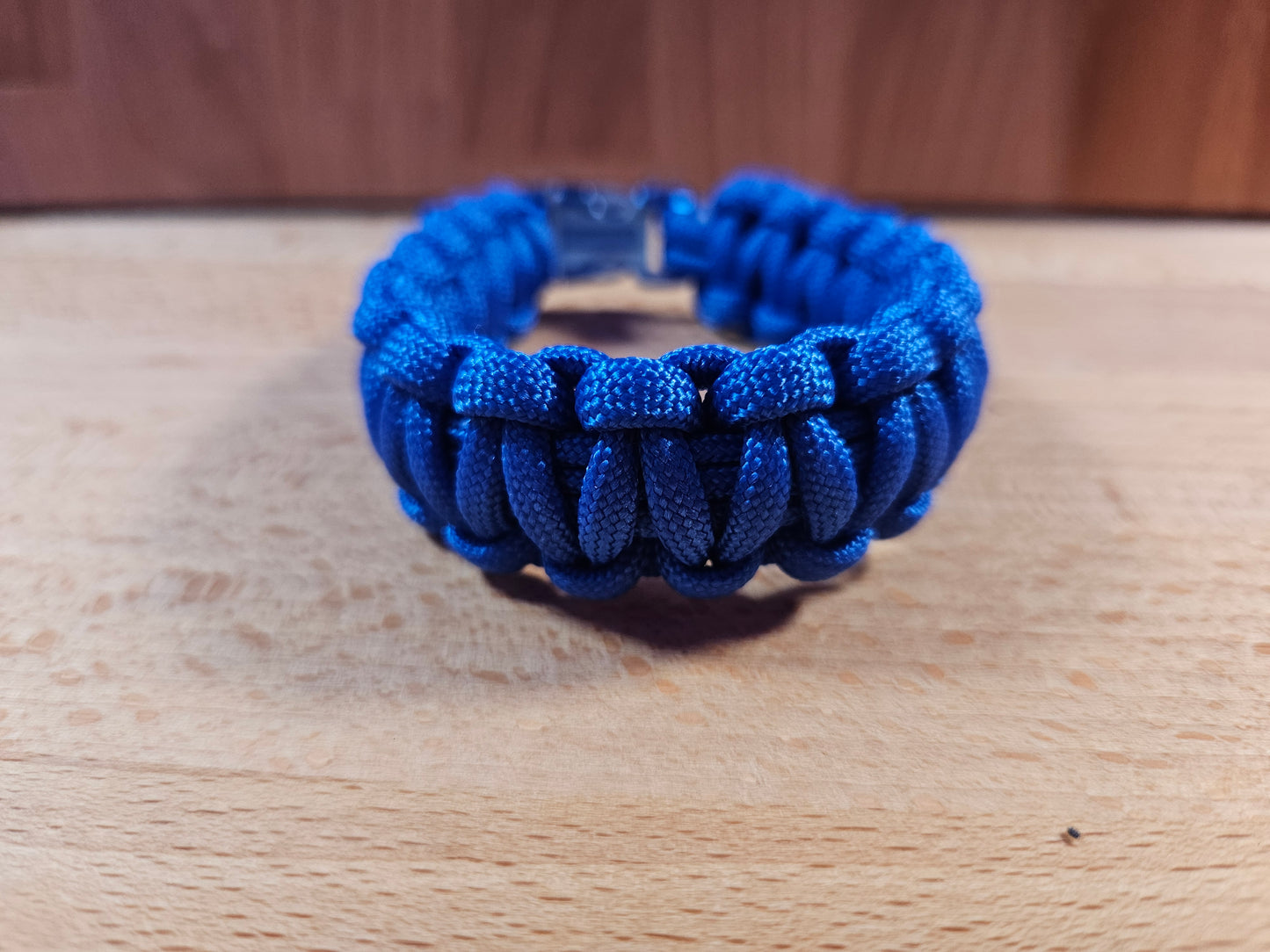 Handmade 550 Paracord Bracelet - Clear Micro Buckle - Blue