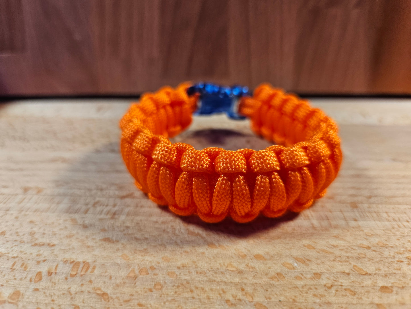 Handmade 550 Paracord Bracelet - Clear Micro Buckle - Orange