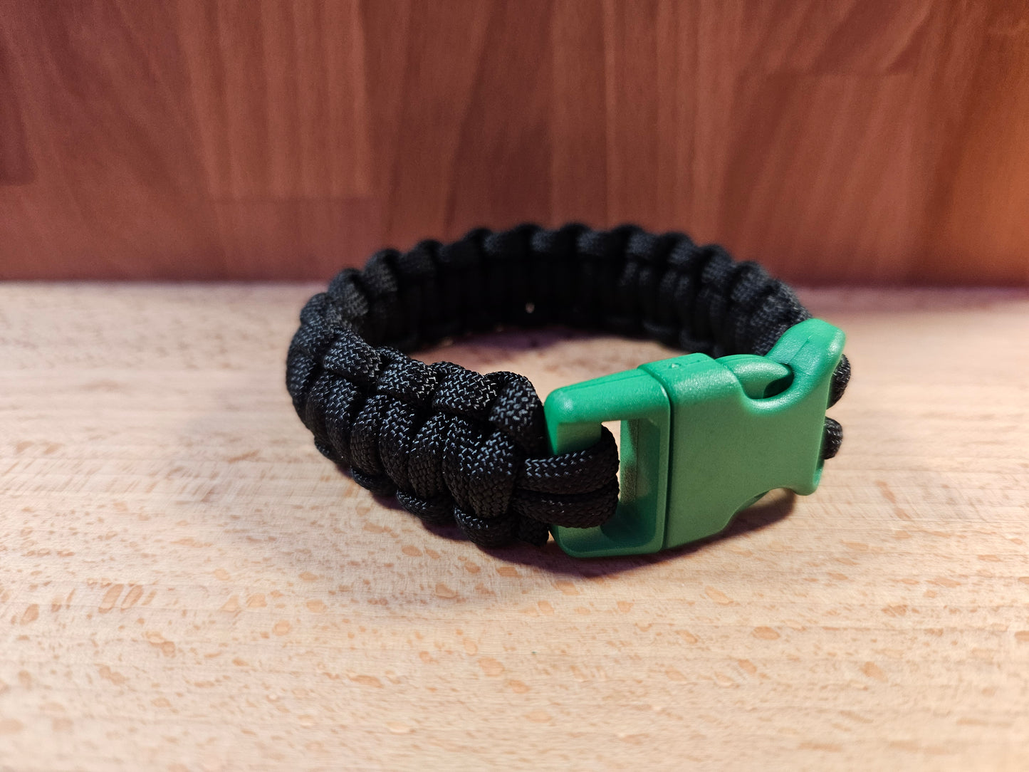 Handmade 550 Paracord Bracelet - Mini Buckle - Black
