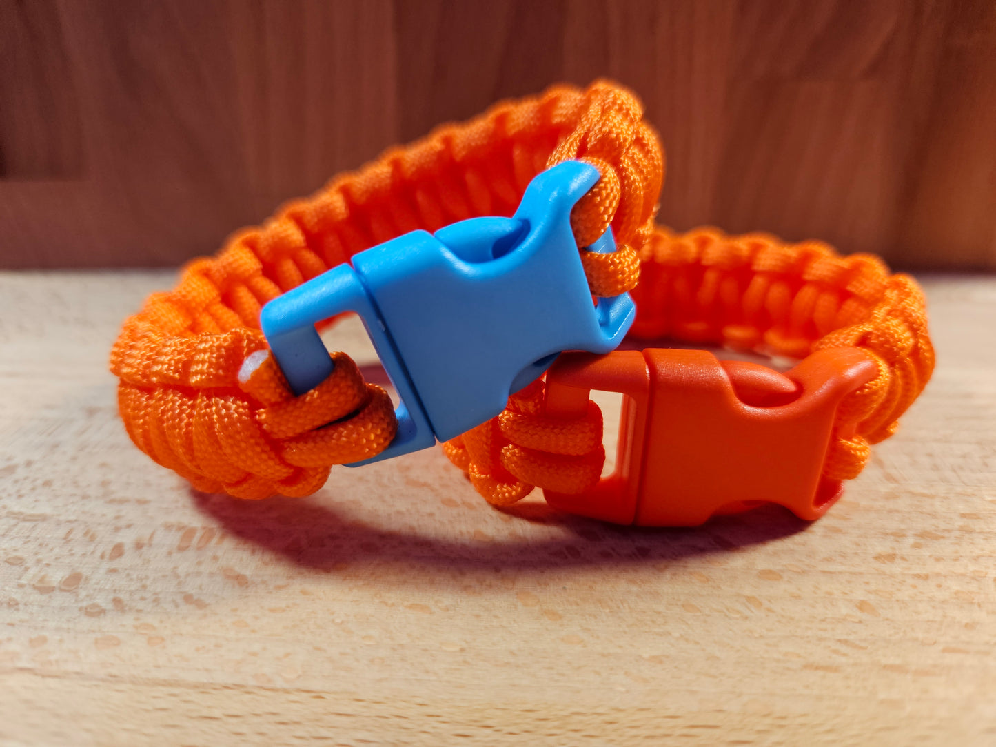 Handmade 550 Paracord Bracelet - Mini Buckle - Orange