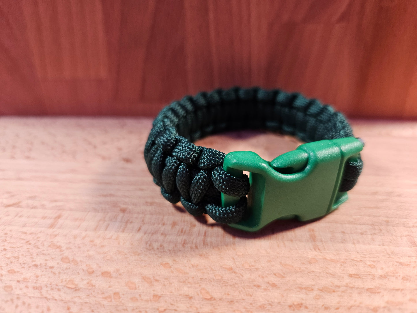 Handmade 550 Paracord Bracelet - Mini Buckle - Army Green