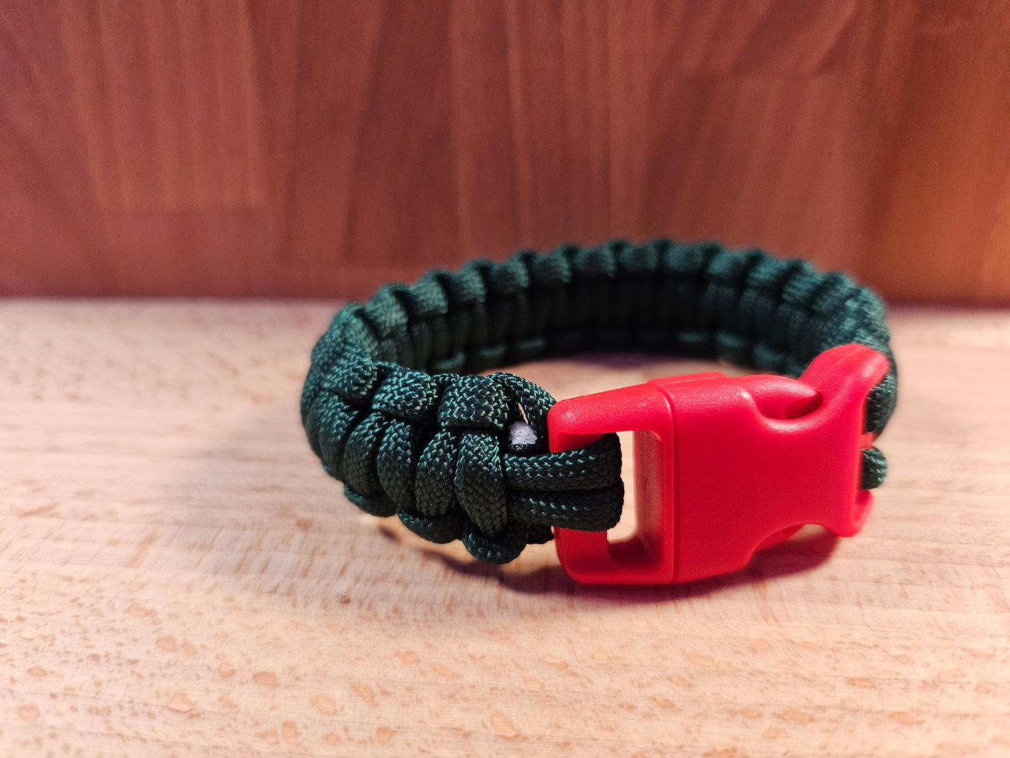 Handmade 550 Paracord Bracelet - Mini Buckle - Army Green