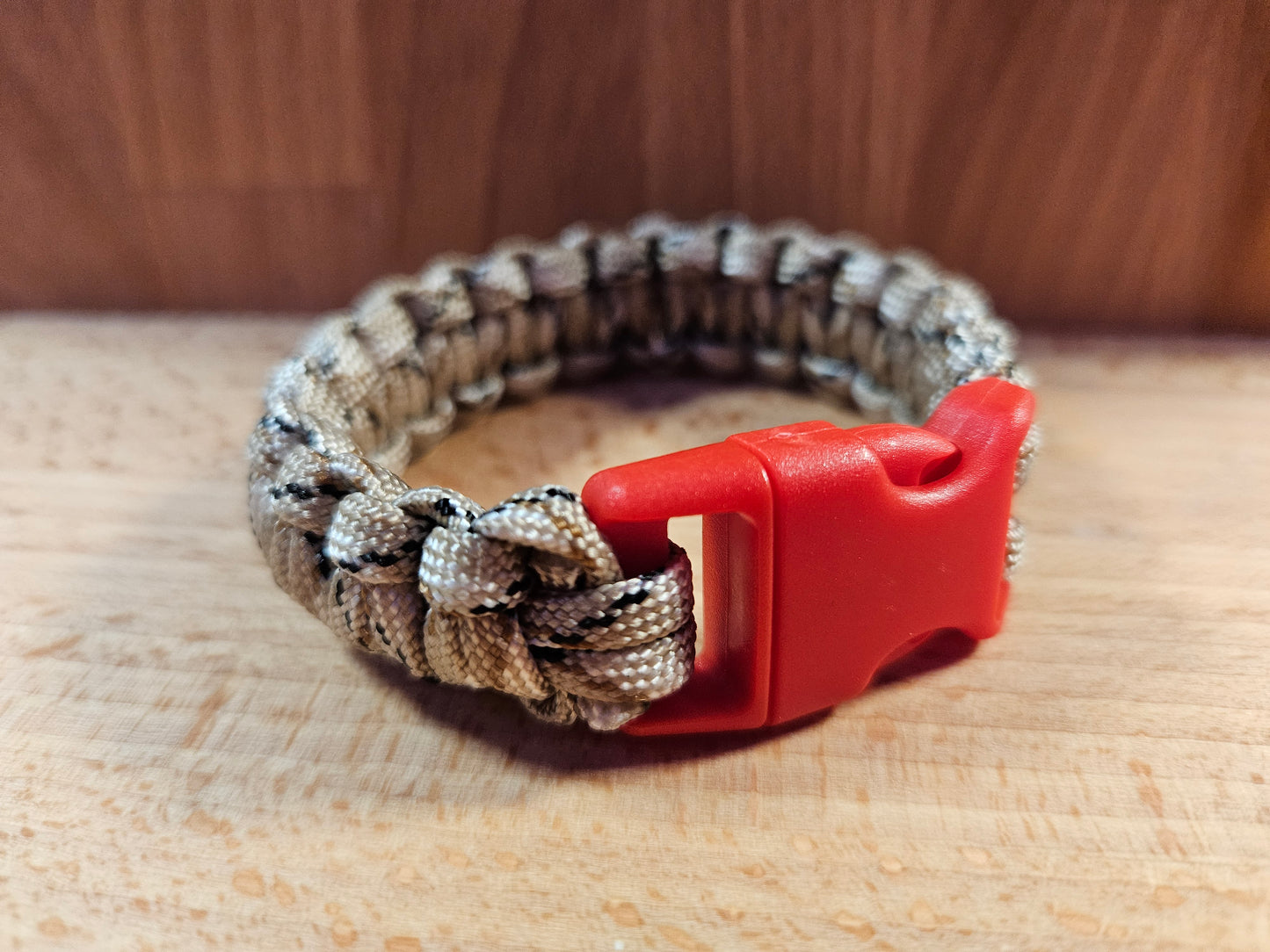 Handmade 550 Paracord Bracelet - Mini Buckle - Desert Camo