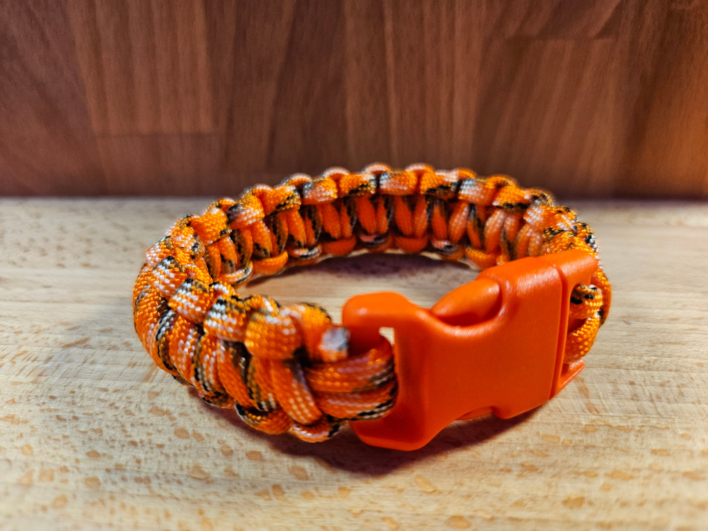 Handmade 550 Paracord Bracelet - Mini Buckle - Orange Camo