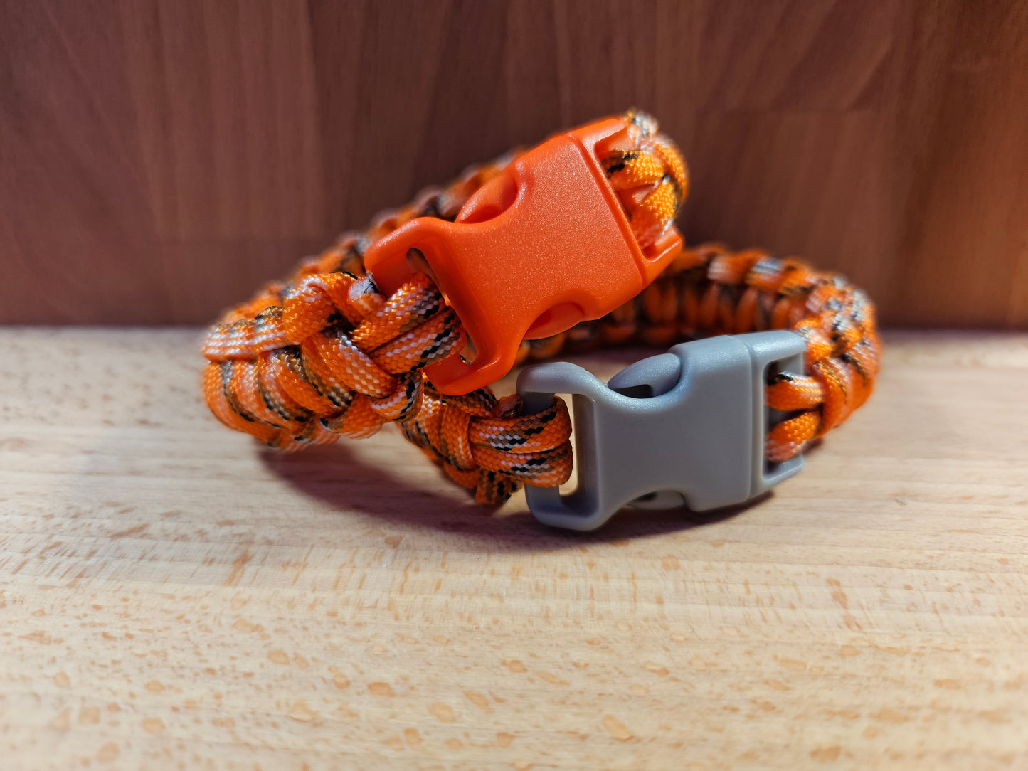 Handmade 550 Paracord Bracelet - Mini Buckle - Orange Camo