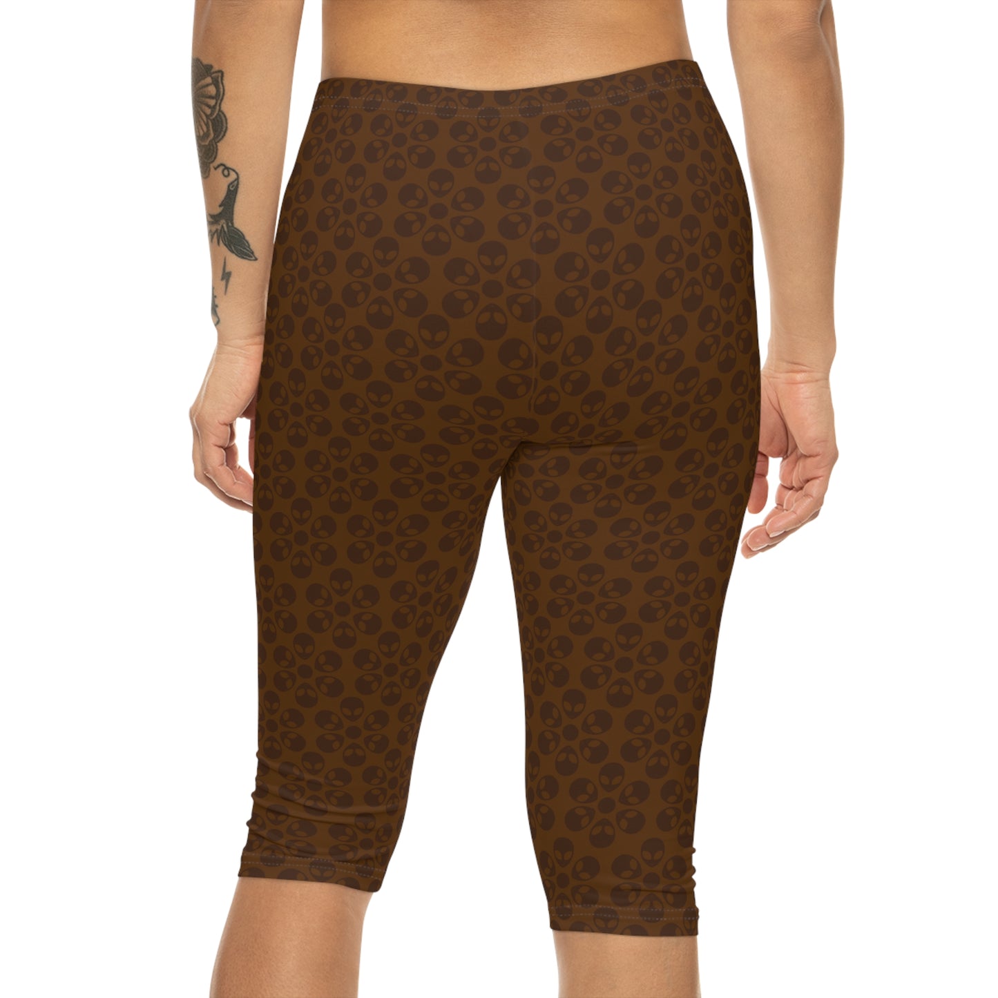 Women’s Capri Leggings Alien Flowers Brown