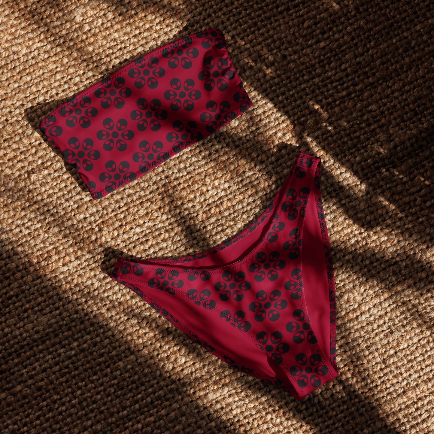 Alien Flowers - Recycled bandeau bikini - Carmine.