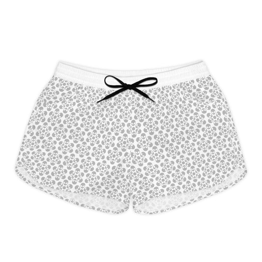 Casual Alien Print Shorts for Women Fashionable Summer Loungewear Perfect for Lounging Yoga Beach Summer Vacations Gifts Alien Flowers White