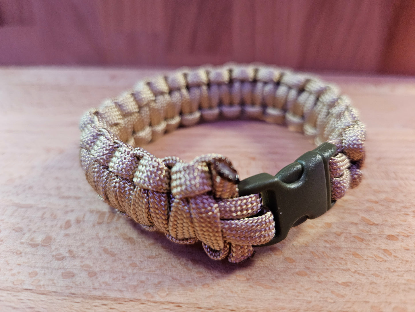 Handmade 550 Paracord Bracelet - Micro Buckle - Tan