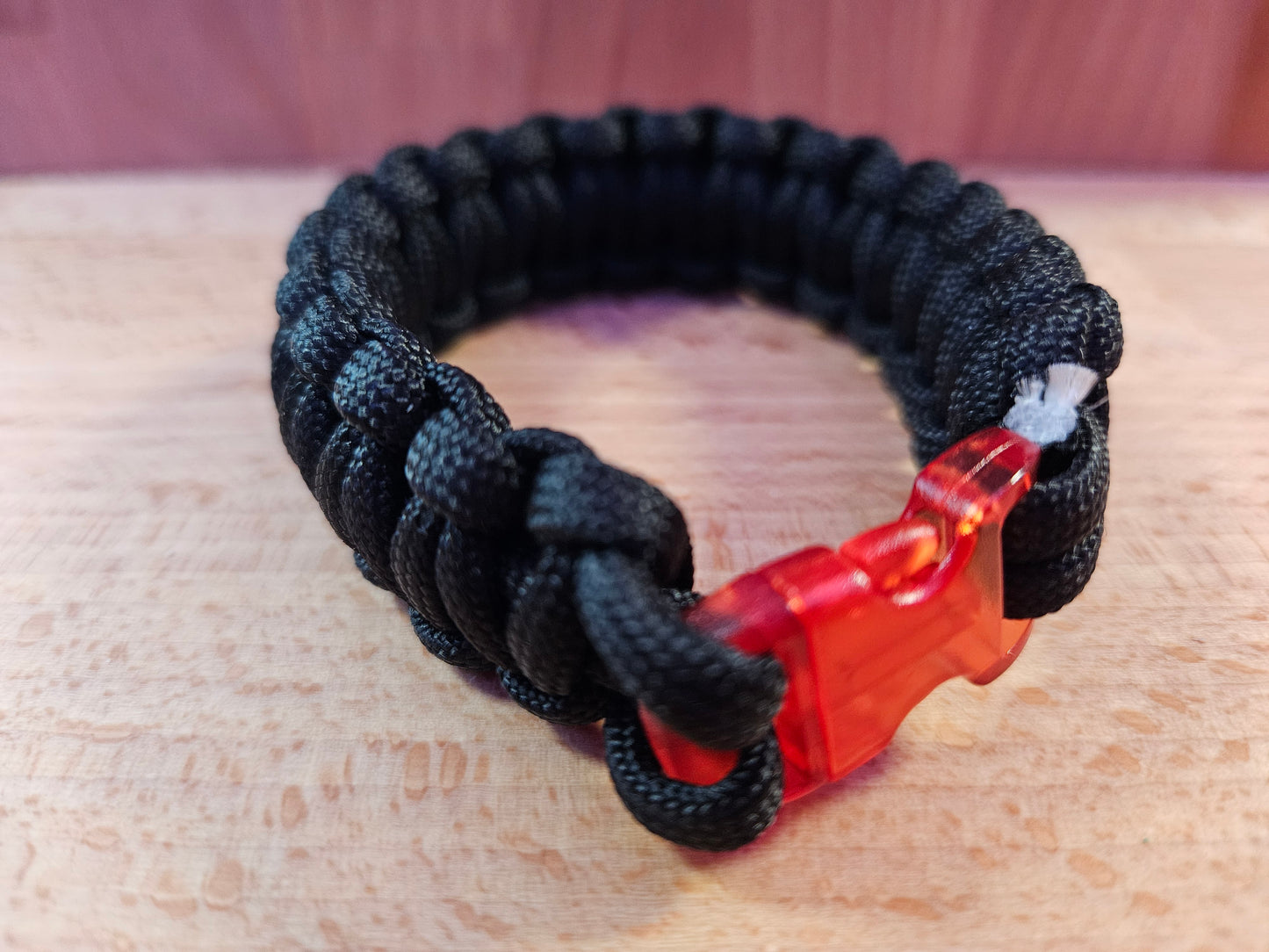 Handmade 550 Paracord Bracelet - Clear Micro Buckle - Black