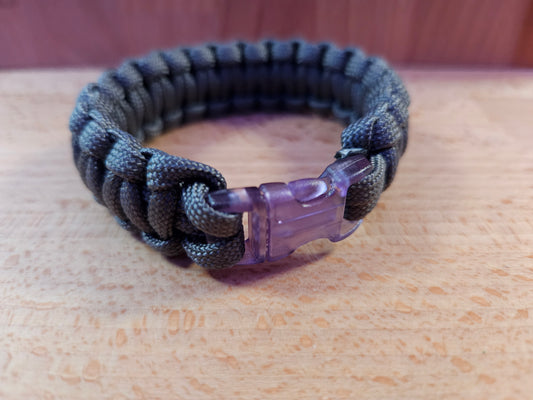Handmade 550 Paracord Bracelet - Clear Micro Buckle - Grey
