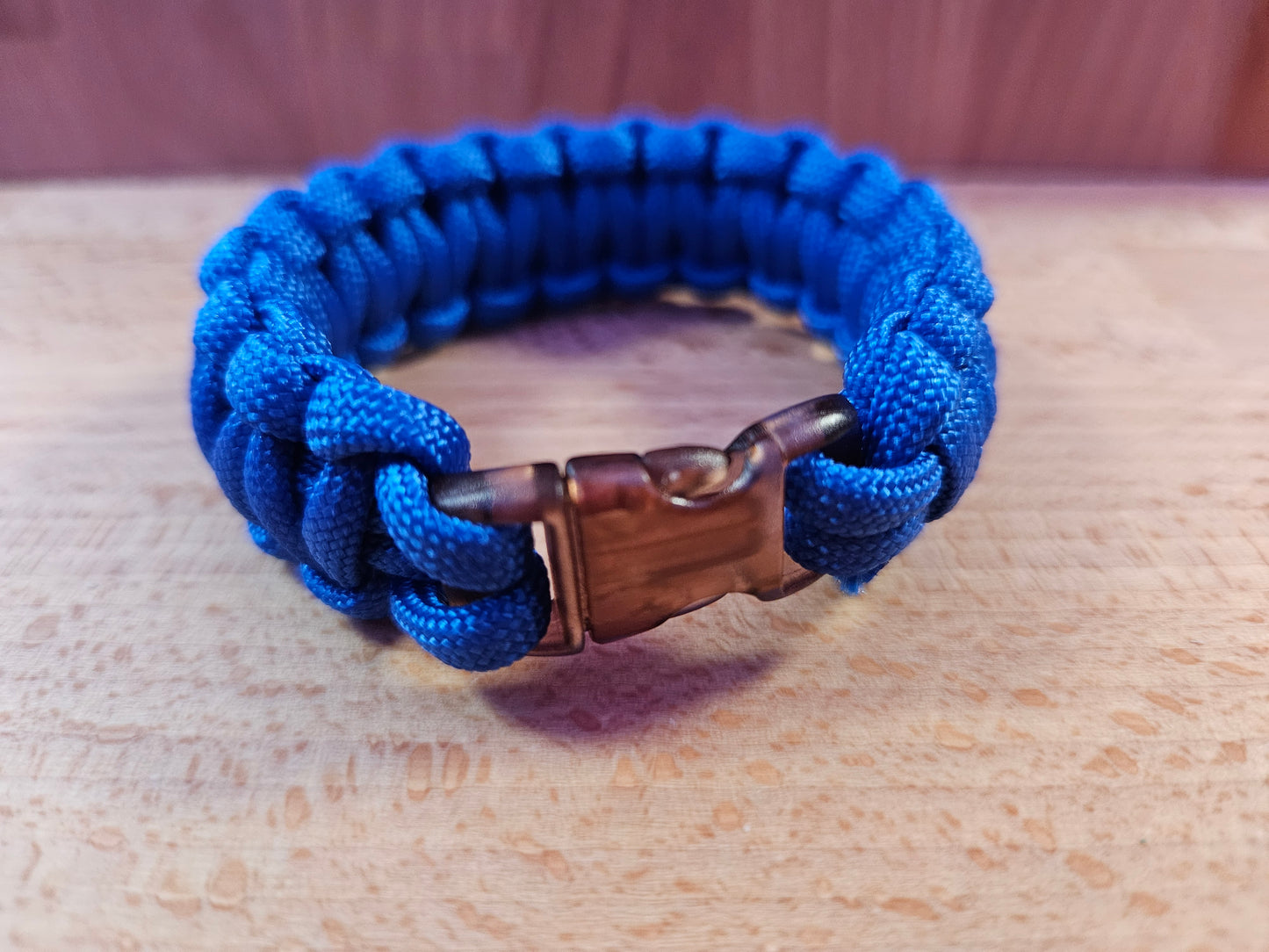 Handmade 550 Paracord Bracelet - Clear Micro Buckle - Blue