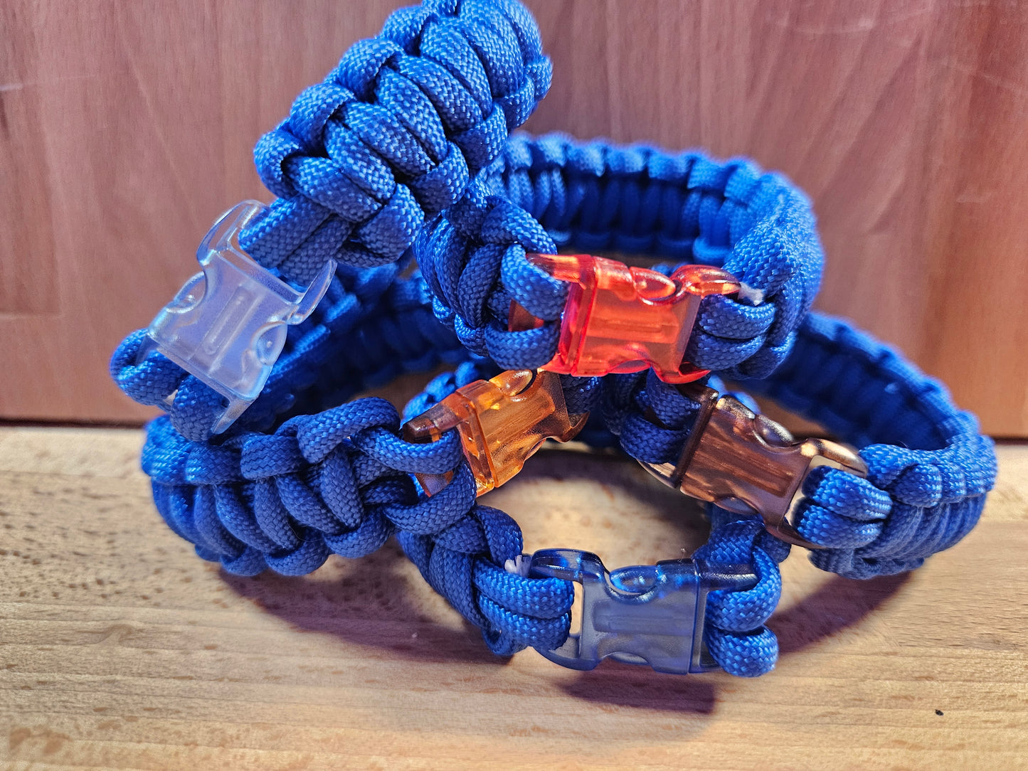 Handmade 550 Paracord Bracelet - Clear Micro Buckle - Blue