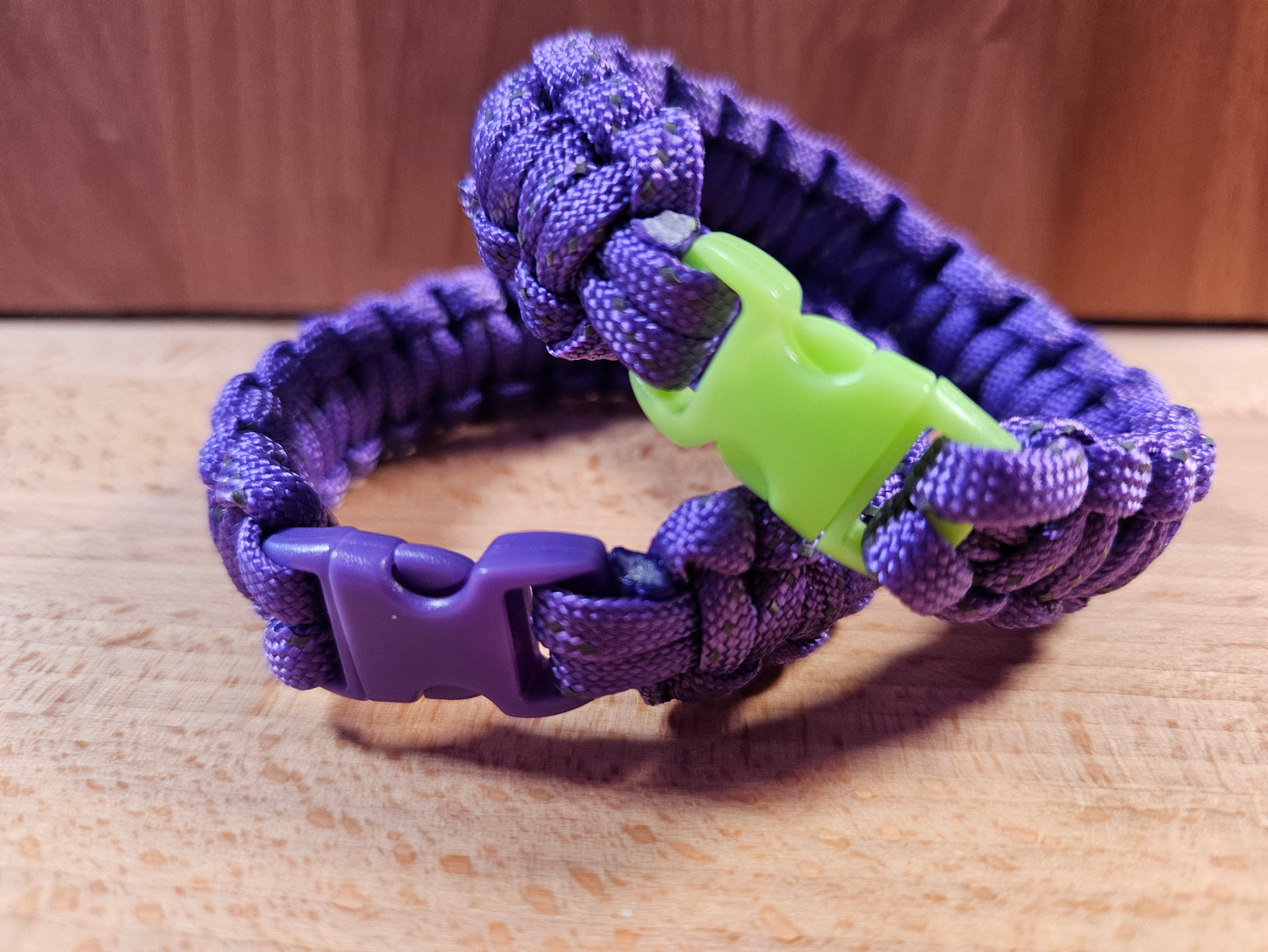 Handmade 550 Paracord Bracelet - Micro Buckle - Purple