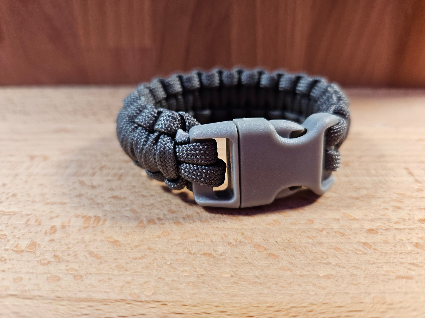 Handmade 550 Paracord Bracelet - Mini Buckle - Grey