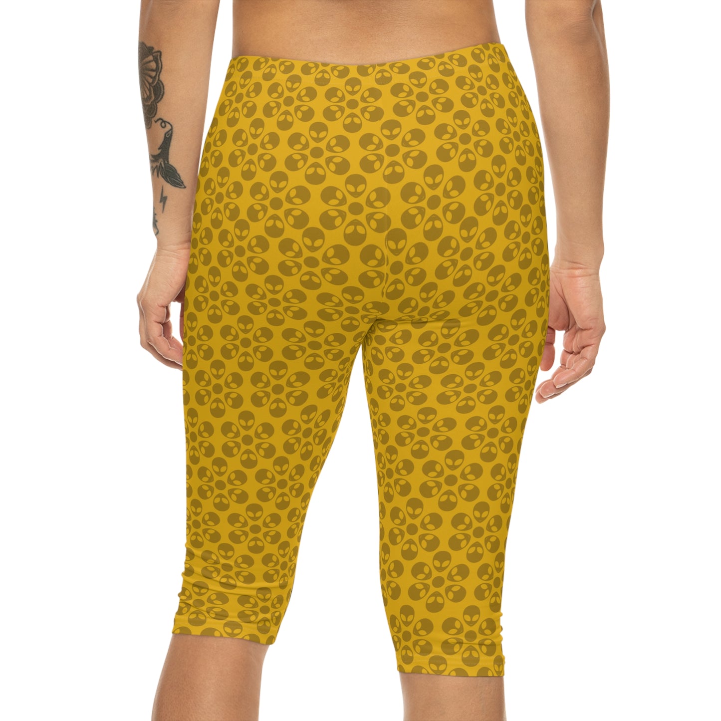 Women’s Capri Leggings Alien Flowers Yellow