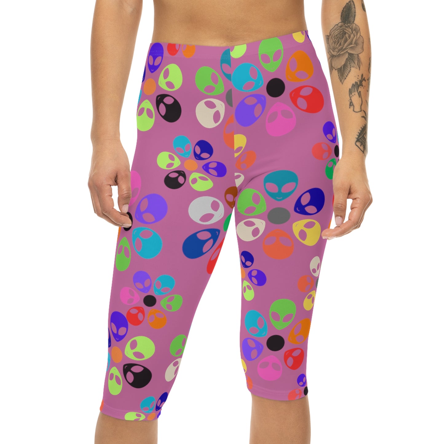 Vibrant Alien Print Capri Leggings for Women Fun Workout Pants Festival Wear Casual Summer Stylish Leggings Unique Gift Idea Alien Rainbow Flowers Light Pink