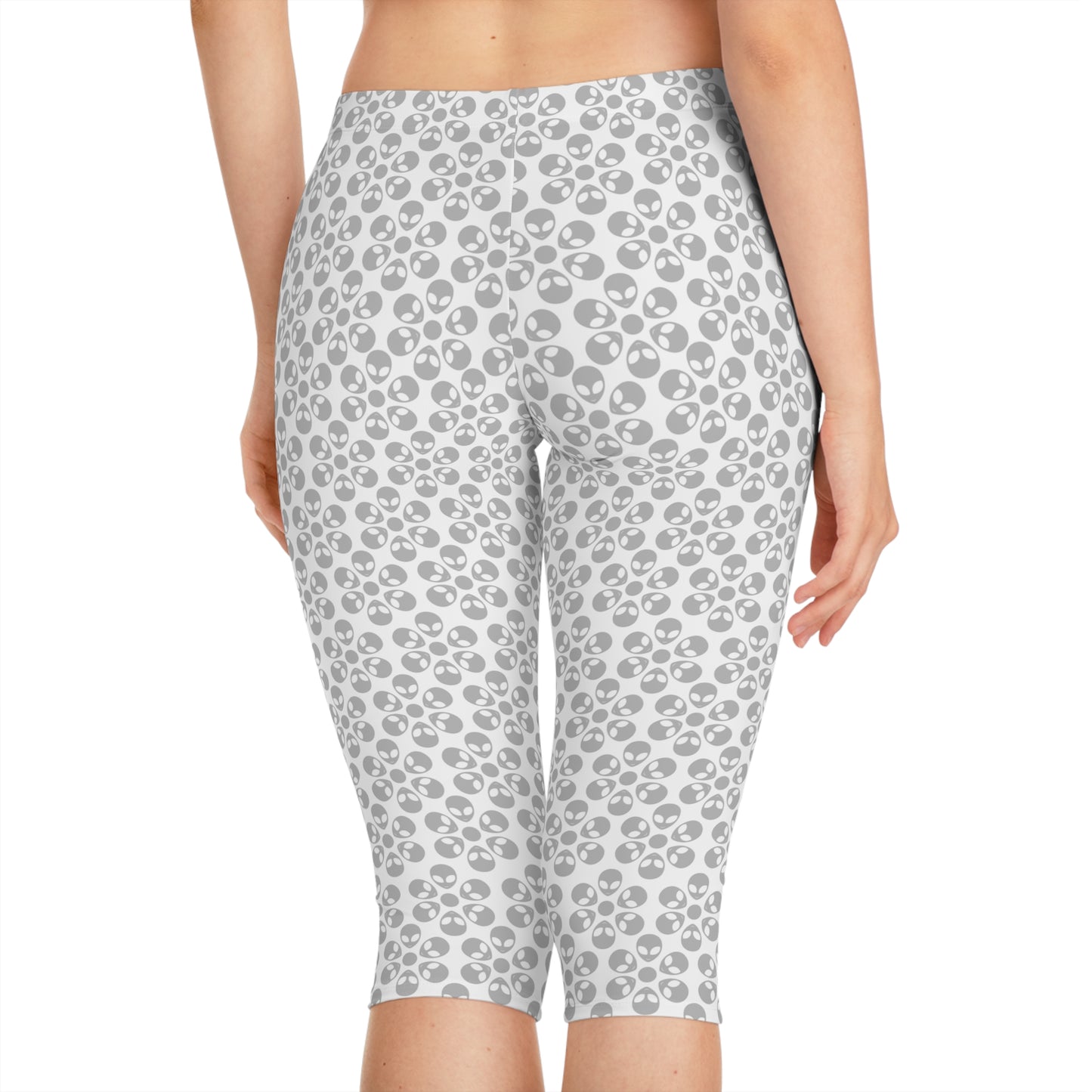 Womens Capri Leggings Alien Flowers White