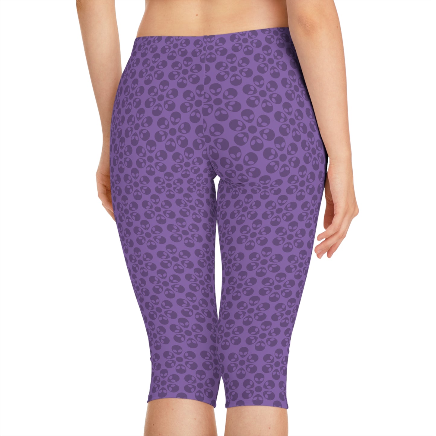 Womens Capri Leggings Alien Flowers Light Purple